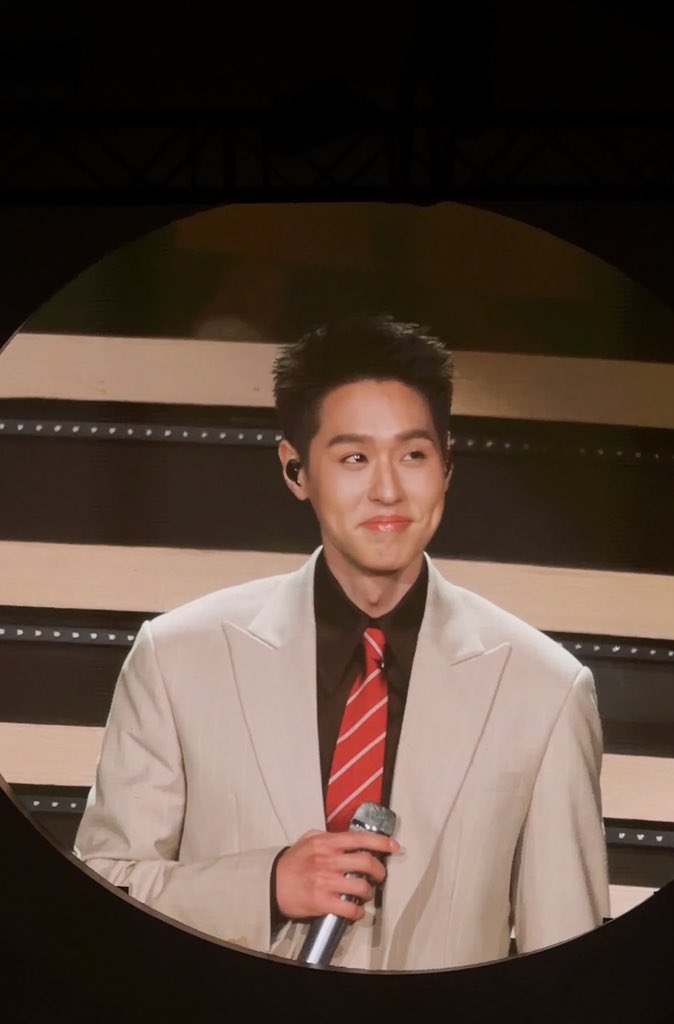 aommmjkndnosw's tweet photo. ทุกอย่างยังเหมือนเดิม😭😭😭😭😭😭 #BILLKIN_FEELQUENCY_D3 https://t.co/0XhAezkYXt