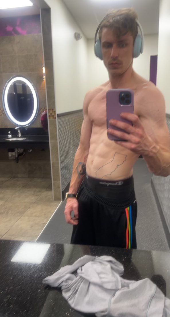 MasterLucasss tweet picture