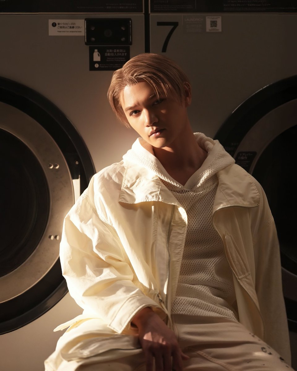 WOLFHOWLHARMONY's tweet image. WOLF HOWL HARMONY
"One minute"
🐺💭⏳

Solo Shot #3 - Laundry ver.
#RYOJI 

Music Video
2026.3.19 9PM(JST) OUT

#Oneminute #ワンミニ 
#WOLFHOWLHARMONY #WHH