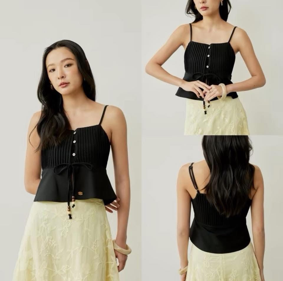jeayreee's tweet photo. swana.s ไม่มีตน shop4xx ปล่อย 250 #ส่งต่อเสื้อผ้า #ส่งต่อเสื้อผ้ามือสอง #เสื้อผ้ามือสอง #ส่งต่อเสื้อผ้ามือ2 #vghbkk #bemingbkk #cintageshop #stylistshop #ส่งต่อcintage #โล๊ะตู้ #ส่งต่อstylist #เสื้อผ้ามือสองสภาพดี #ส่งต่อคสอ #unigam #duexstudio #ส่งต่อกระเป๋า https://t.co/Loul2LgSiZ