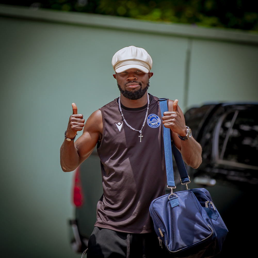 AS_KigaliFC's tweet image. Arrival in style 👓🧢

#Citizens