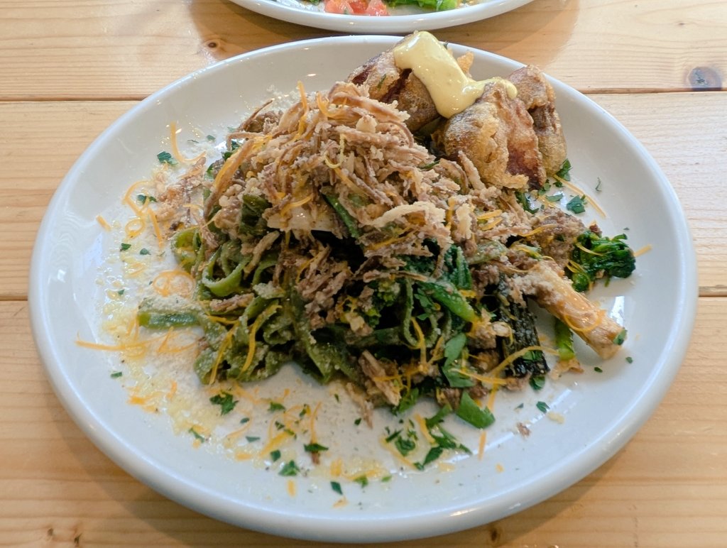 takechis's tweet photo. テレビで見て気になったので店に行ってきました。開店前ギリで着いたので、すでに行列が…
30分ほど待って入店できました(๑•̀ㅂ•́)و✧
噂通り美味しゅうございました😊
#前橋
#GRASSA 
#群馬のパスタはハイレベル https://t.co/EL0ej1vXRG