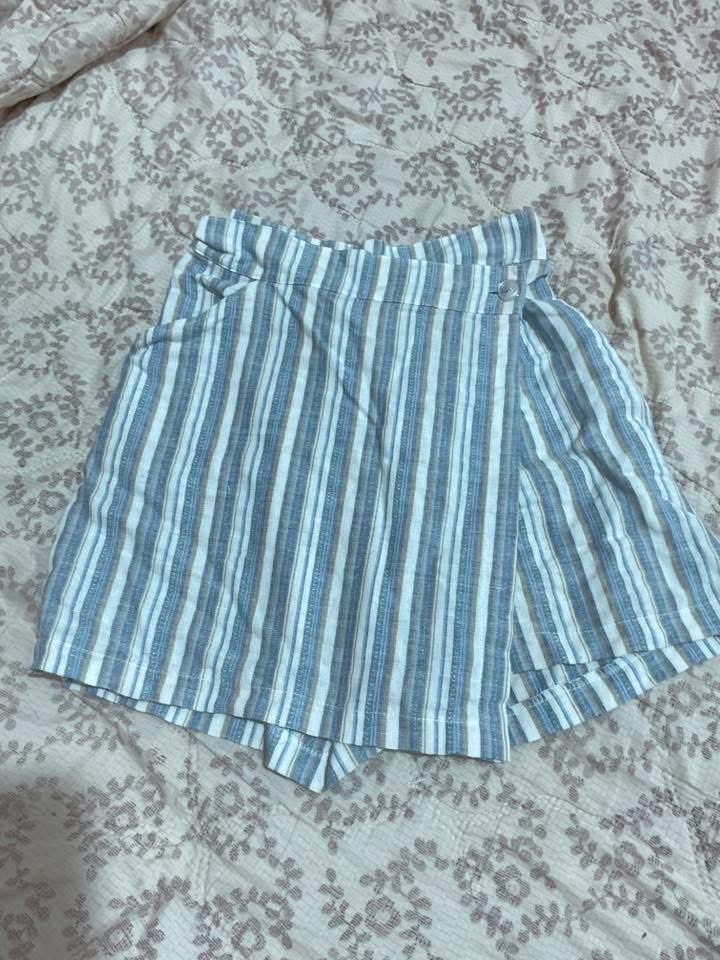 jeayreee's tweet photo. Londsaidoo 24-25 70฿ #ส่งต่อเสื้อผ้า #ส่งต่อเสื้อผ้ามือสอง #เสื้อผ้ามือสอง #ส่งต่อเสื้อผ้ามือ2 #vghbkk #bemingbkk #cintageshop #stylistshop #ส่งต่อcintage #โล๊ะตู้ #ส่งต่อstylist #เสื้อผ้ามือสองสภาพดี #ส่งต่อคสอ #unigam #duexstudio #ส่งต่อกระเป๋า https://t.co/KgjFg4GnZY