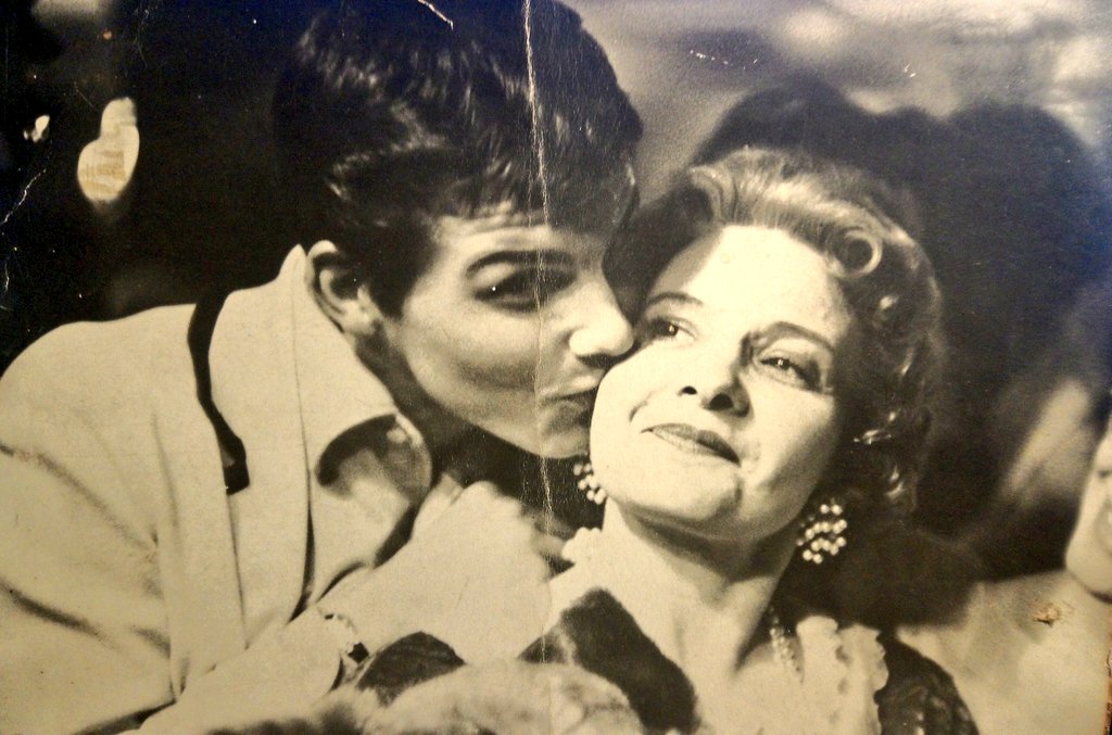 Jess Conrad OBE tweet media