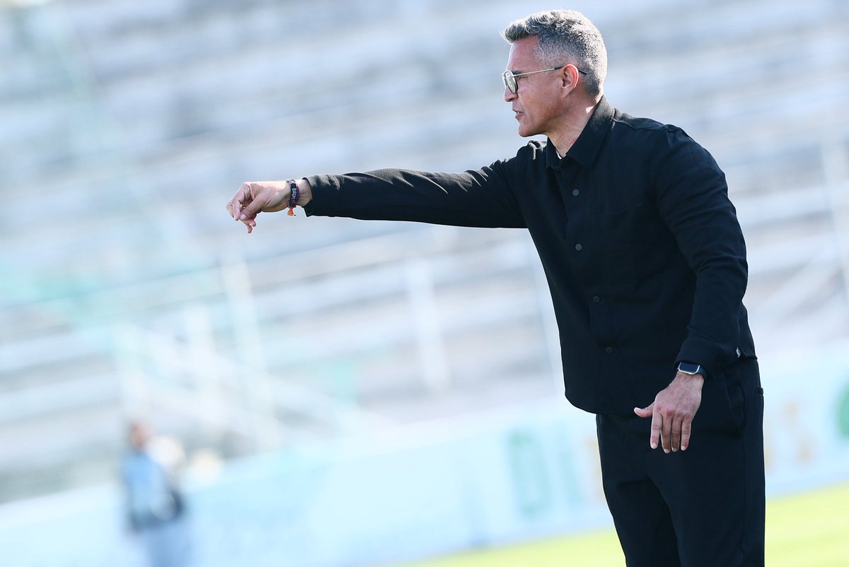 Dani Ponz 👓 tweet media