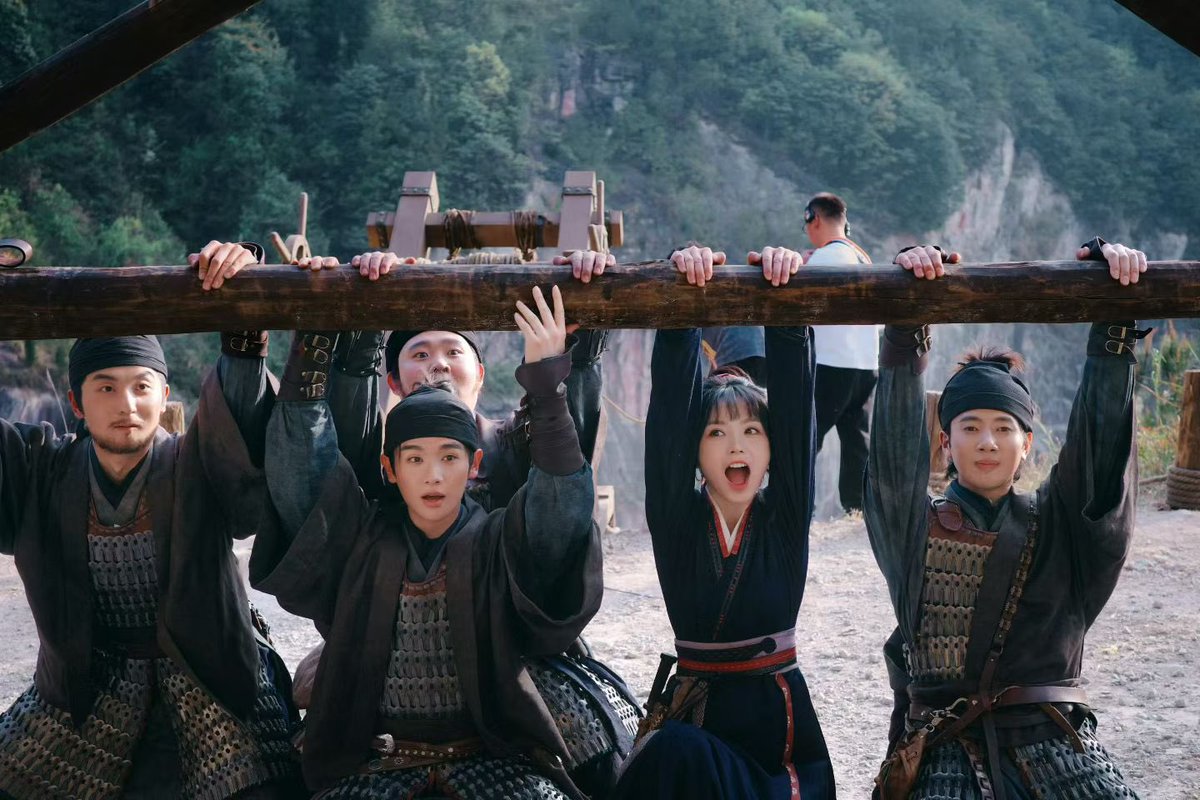 Nine 👑 tweet media