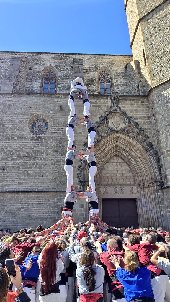 Castellers de Sants tweet media