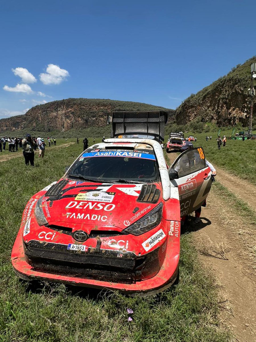 CinemaRoast's tweet image. Live from the Roysambu dust bowl: @TakamotoKatsuta carves through the chaos like a desert storm, but @ThierryNeuville's Hyundai is lurking, ready to pounce in this epic rally duel!
@ToyotaCFAOKE 
#MadeForThis
#CFAOMobilityDrivesKenya