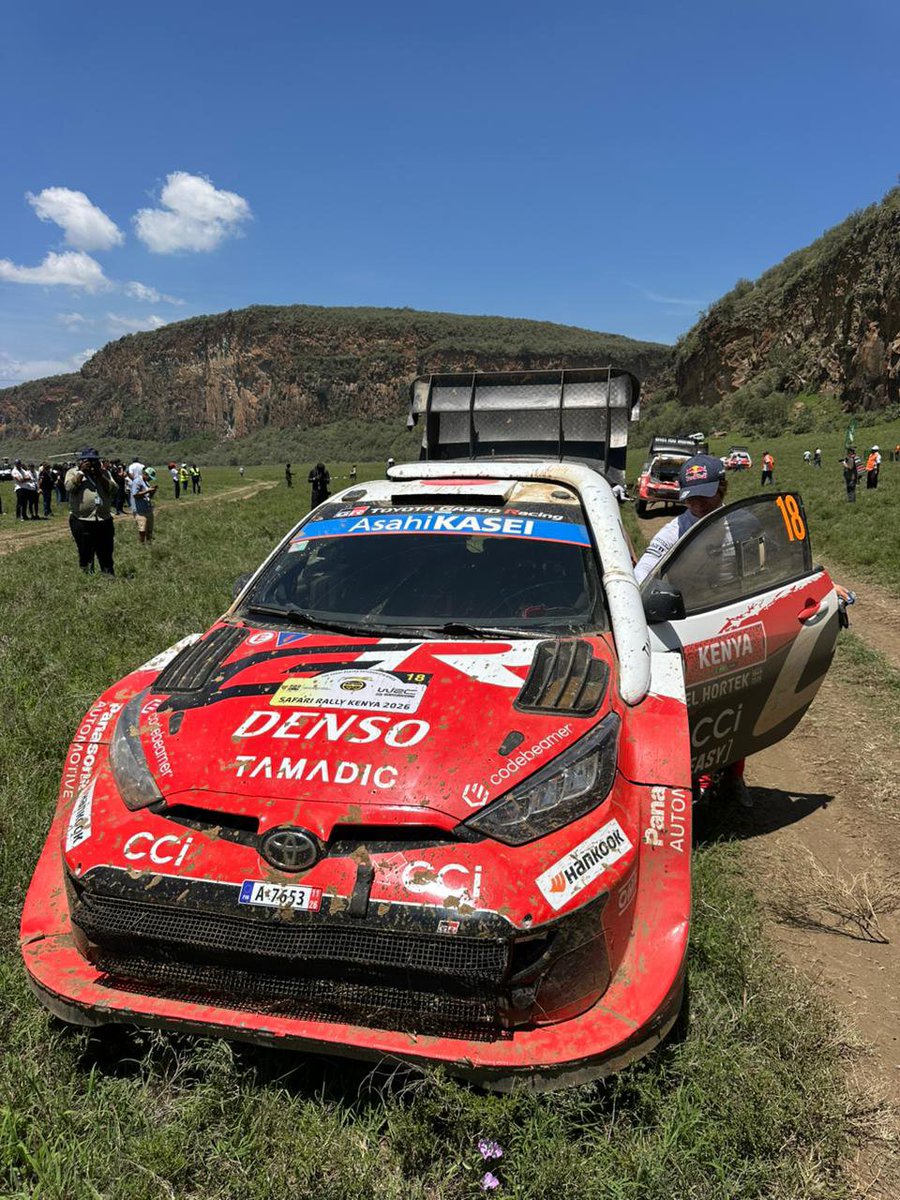 CinemaRoast's tweet image. Live from the Roysambu dust bowl: @TakamotoKatsuta carves through the chaos like a desert storm, but @ThierryNeuville's Hyundai is lurking, ready to pounce in this epic rally duel!
@ToyotaCFAOKE 
#MadeForThis
#CFAOMobilityDrivesKenya