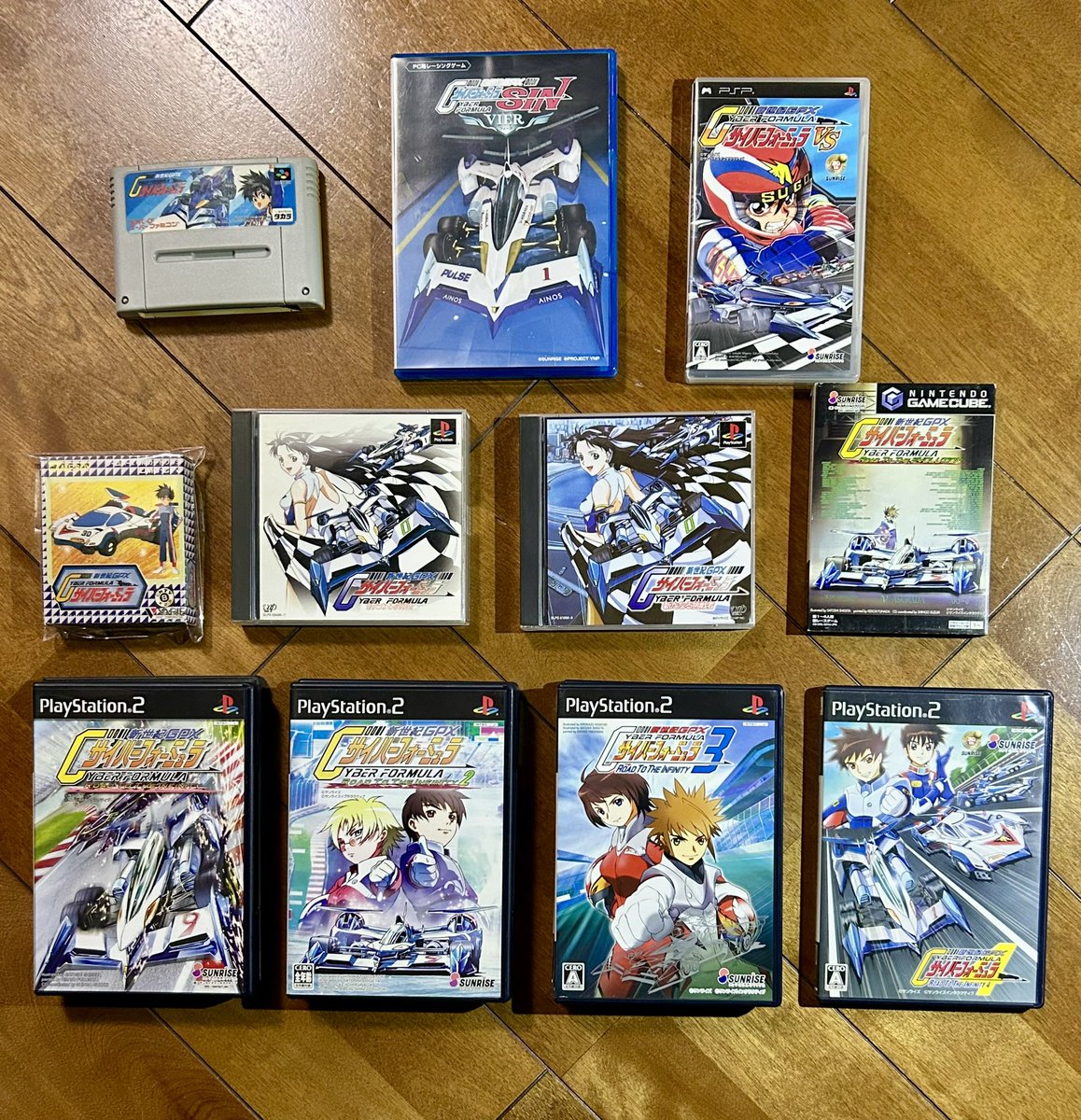 koujidkk's tweet image. 35周年おめでとうございます！
\(≧∀≦)」
大好きなアニメです！当時 モード変形するアスラーダに度肝を抜かれました！
現行機種でもゲームでたら嬉しいなぁー！
#CF35th
#サイバーフォーミュラ