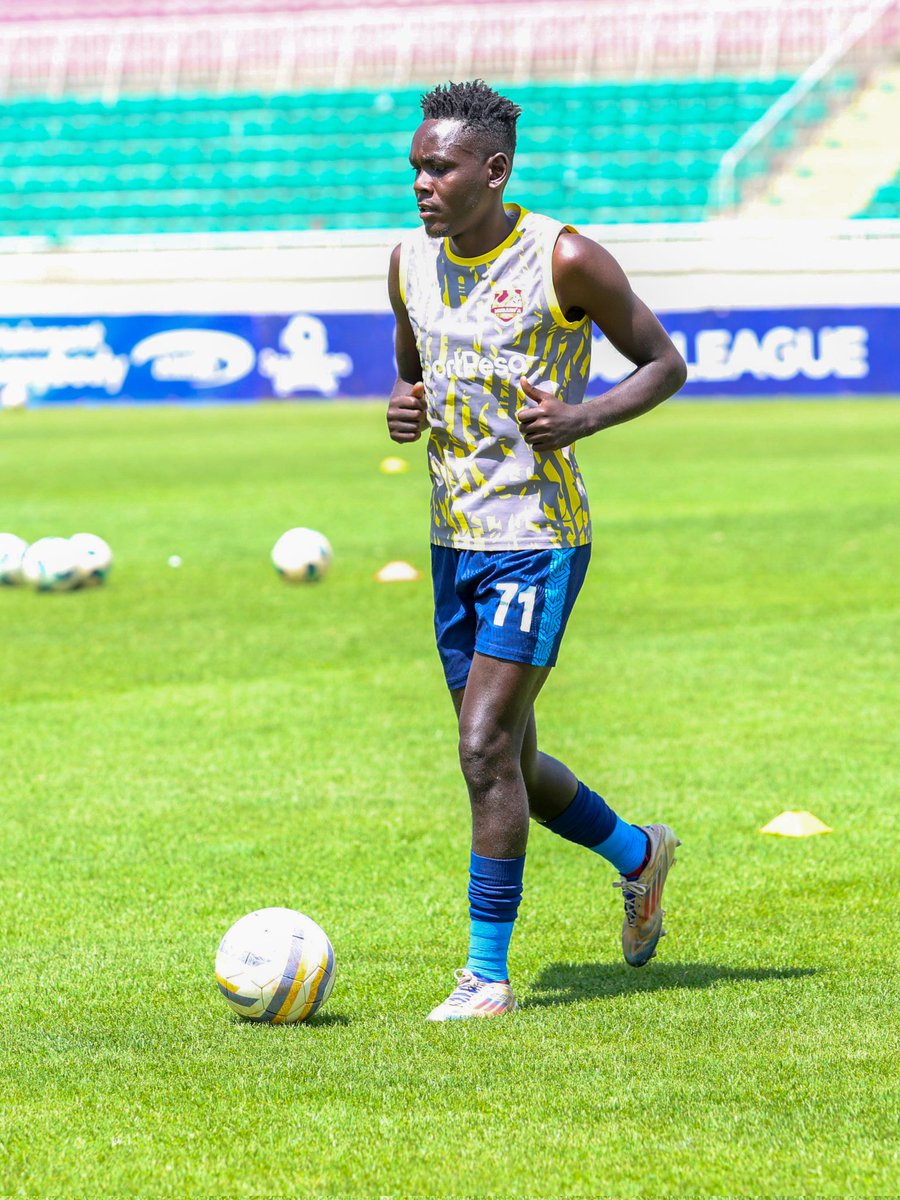murangaseal's tweet photo. Warm-up underway
⚽ KCB FC 🆚 #MSeal
📍 Nyayo National Stadium
#MSeal #MSealAt10 #TûrîAMûmbi https://t.co/5GzLW6cH6v