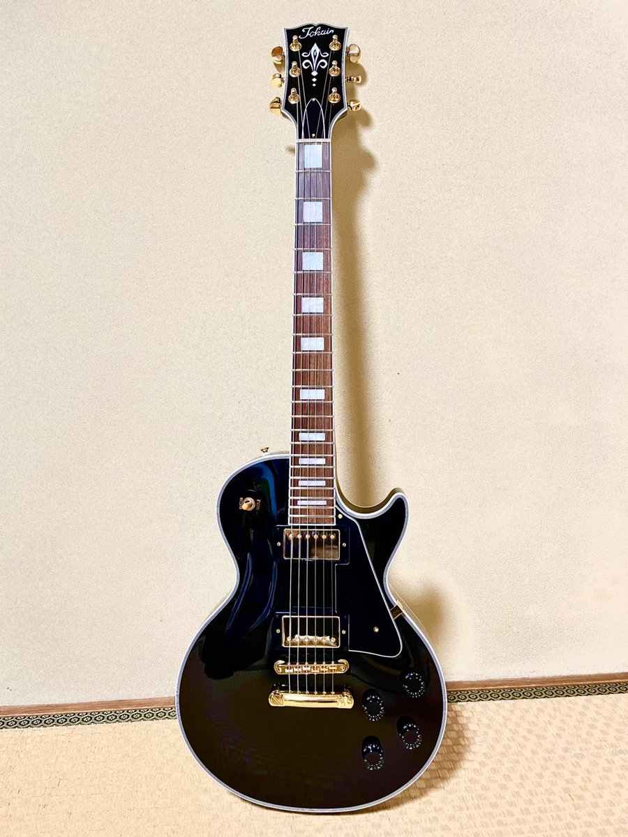 gaitouzero's tweet photo. 外套ぜろと申します
ギターを弾いたり、曲を作ったりしています
愛機のTokai LC156Sちゃんは今日も可愛いしかっこいいです！
好きなアーティストは、ヨルシカ、NELKE、the cabs、LITEなど
#自己紹介 #ギター #ボカロ https://t.co/V9odUwAzxP