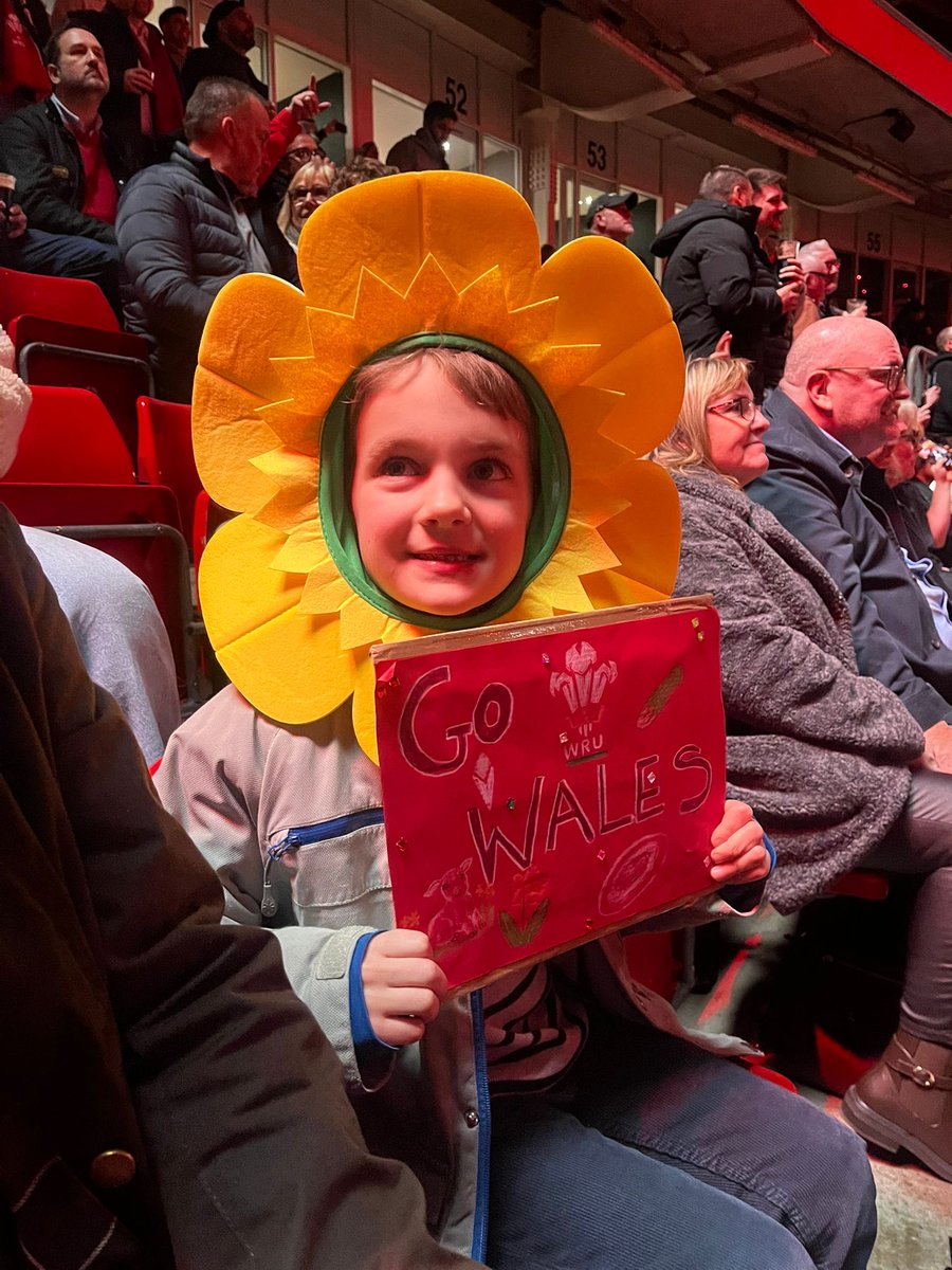 Jonathan Raymond tweet media