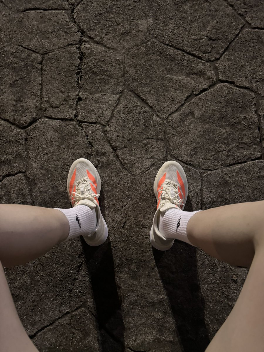 socks_joker tweet media