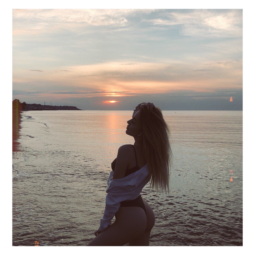 Lisa tweet media