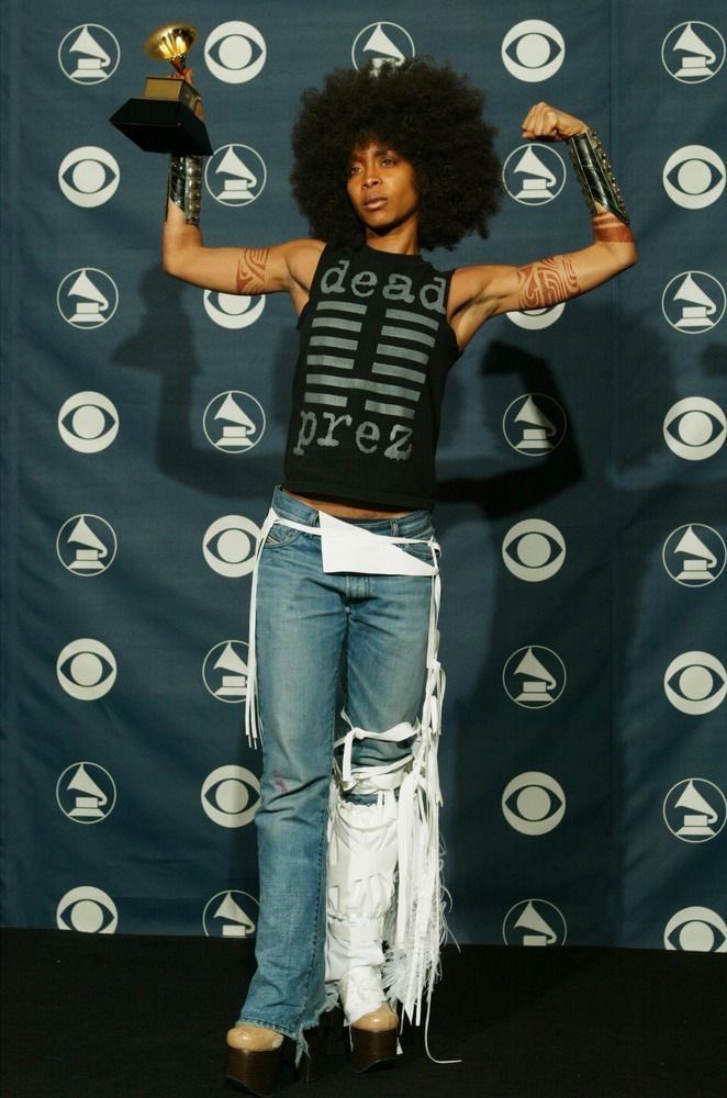 🐜🐜🐜 tweet media