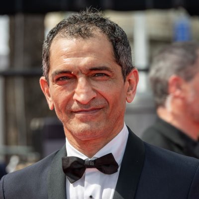 هيدا الزلمي جبهة لحاله بالوطن العربي ..

كل الحترام🫡 <a href="/amrwaked/">Amr Waked</a>