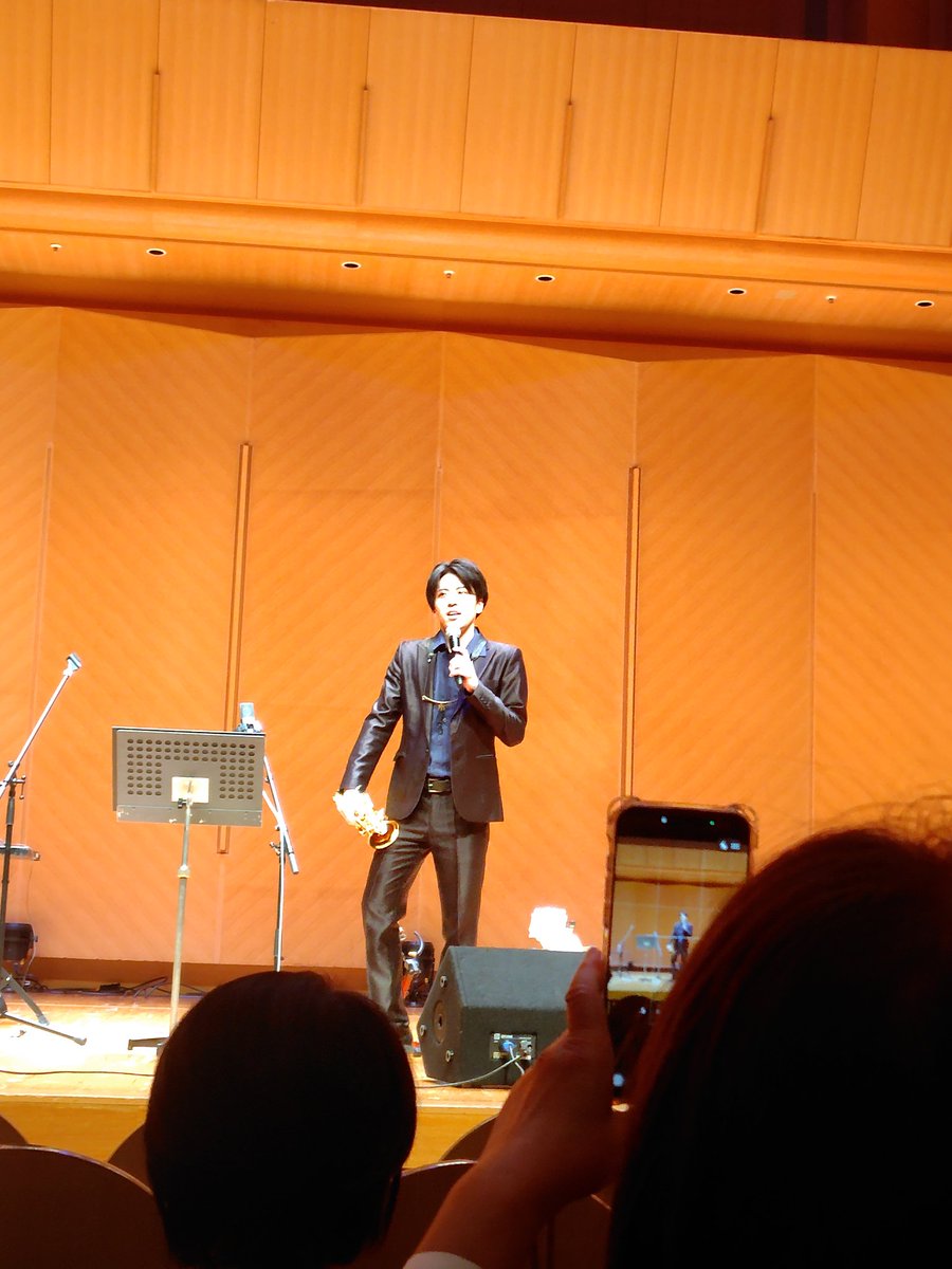 inudaisukida's tweet photo. 昨日は臨時休業にしてもらって、SAXZEROに行ってきました

曲前のナレーションで、より一層曲に引き込まれた
得意の勝手な妄想が膨らみまくる曲たちだった

行かせてくれた旦那にも感謝！
なので休業明けの今日はフル稼働

#千野哲太
#SAXZERO https://t.co/wd9nZL4z7P