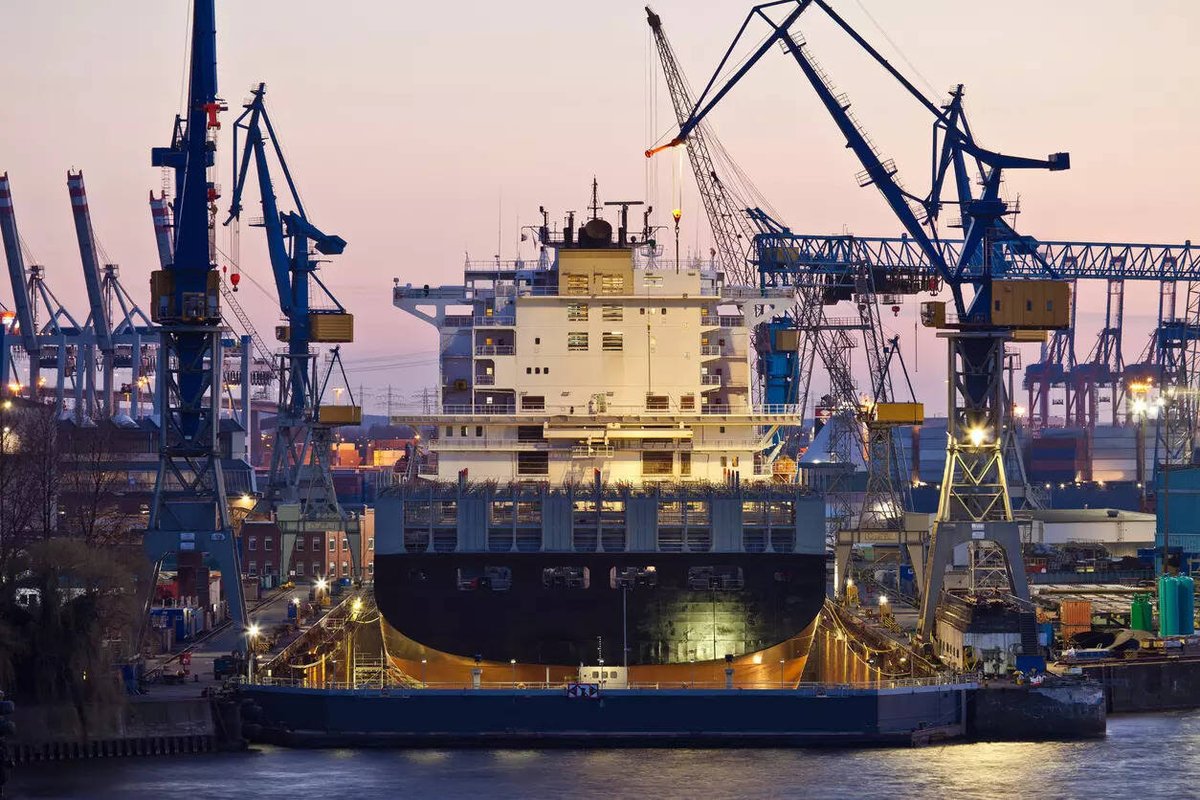 TnInvestment's tweet image. 💢💢 Thoothukudi Shipyard - Massive capacity by HD Hyundai 💢💢

#South Korea’s HD #Hyundai's shipbuilding is working out the finer details of a plan to set up a $4 billion Greenfield shipyard on its own at #Thoothukudi in #TamilNadu

- #Shipyard with a capacity to produce 3.5 to