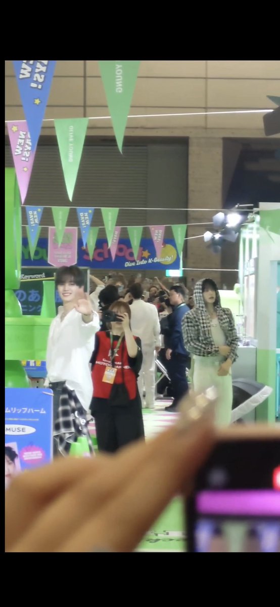 a10_b65g's tweet photo. ZEROBASEONEの皆に会えて、心から幸せな時間でした✨️
#KCONNeverForget https://t.co/s6pPOqKuRm