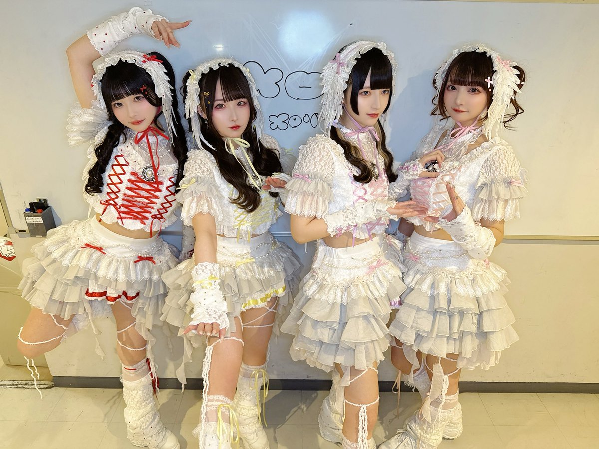 きゅるりんってしてみて tweet media
