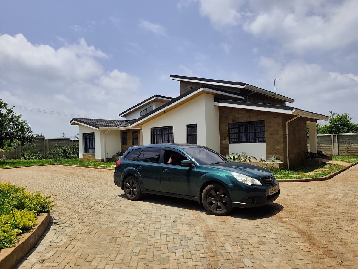 MaThings tweet media