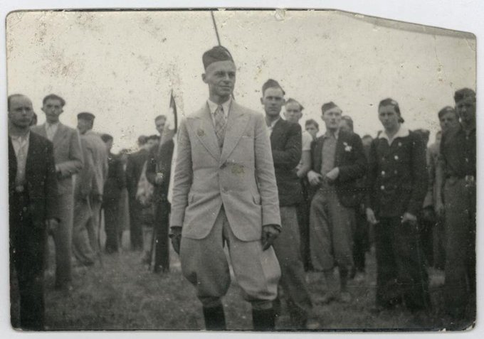 15 III 1948r. UB-eckie ścierwa, skazały na Karę Śmierci Śp. Rotmistrza Witolda Pileckiego. 
"A słyszałeś o Pileckim ?
Tak ! Patriotyzm. Nadczłowiek.
Poszedł do piekła, aby być w nim Aniołem."
Wieczna Chwała Bohaterom ! #WyklętaPamięć
I taka fundamentalna dygresja :
nie wiecie