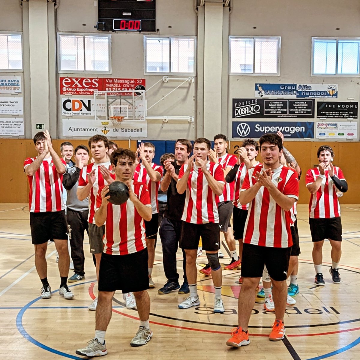 Club Handbol Vic tweet media