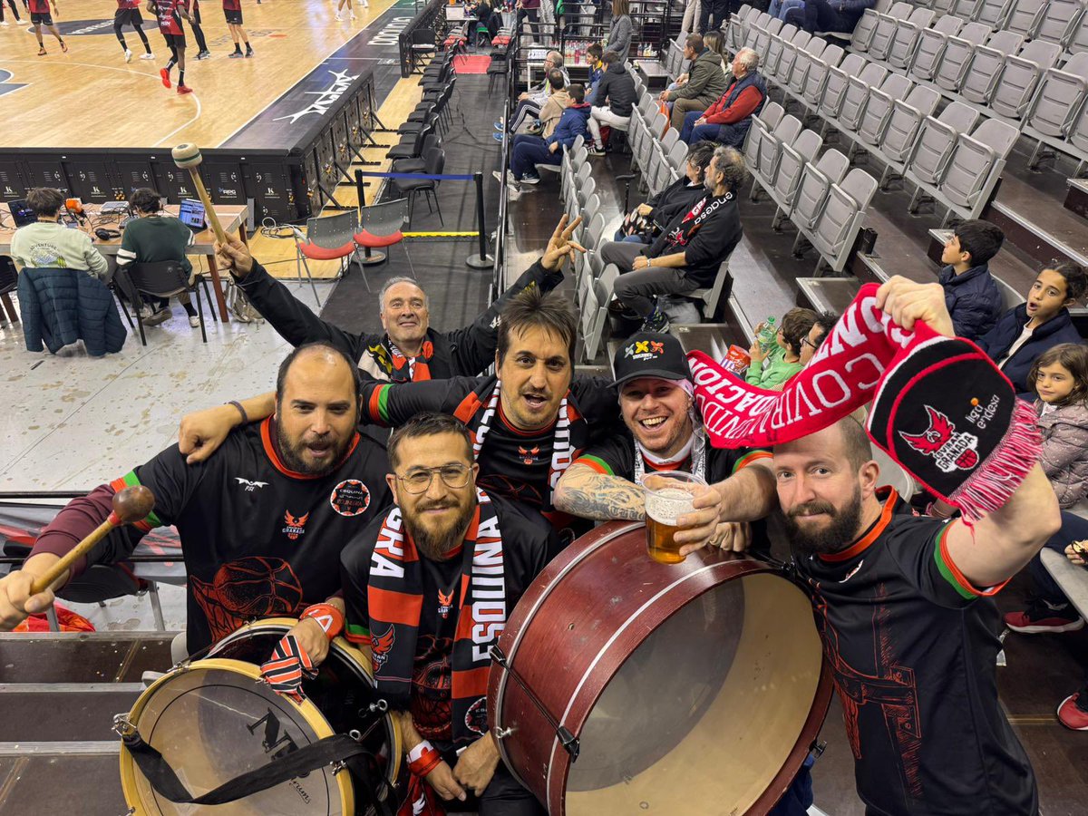 EsquinaRojinegra tweet media