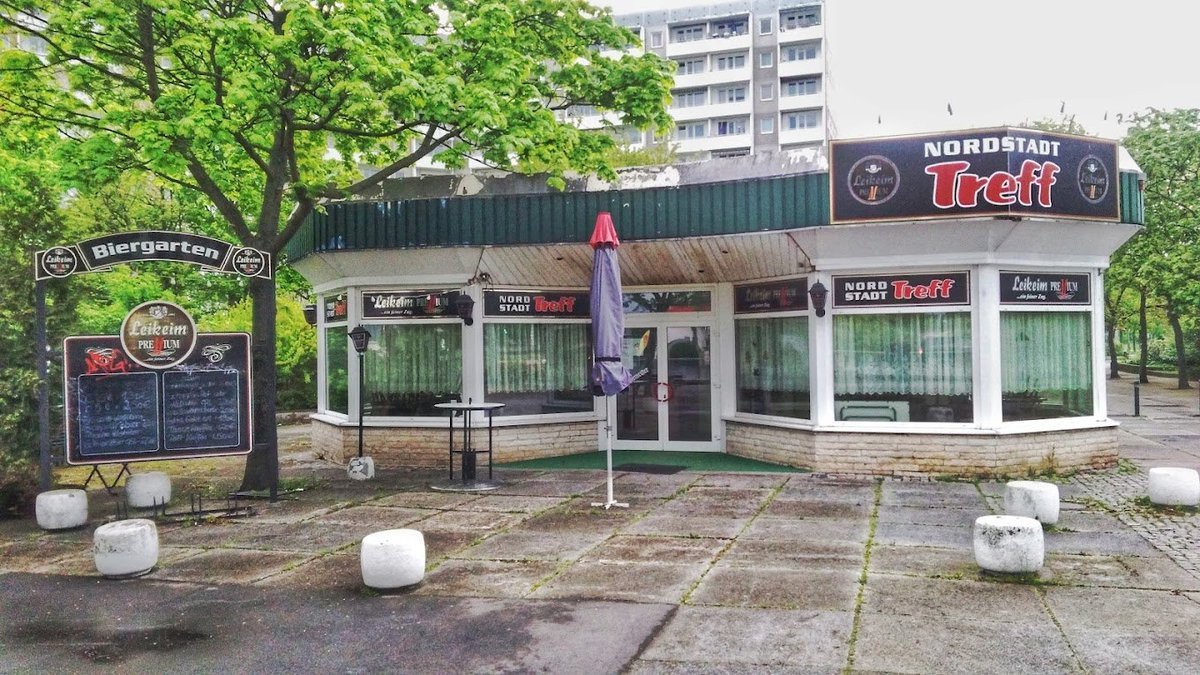 Kuchenwitz führt zur Anzeige tweet media