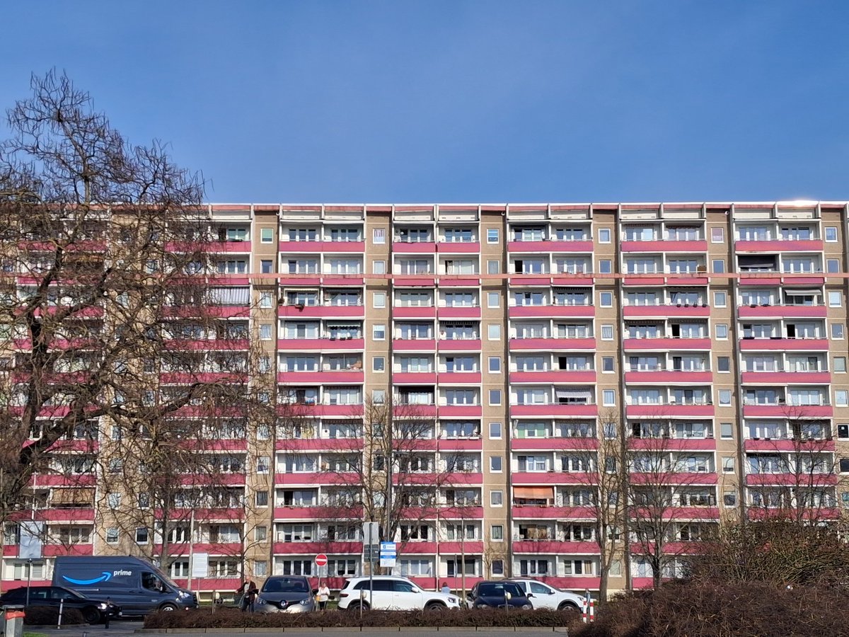 Kuchenwitz führt zur Anzeige tweet media