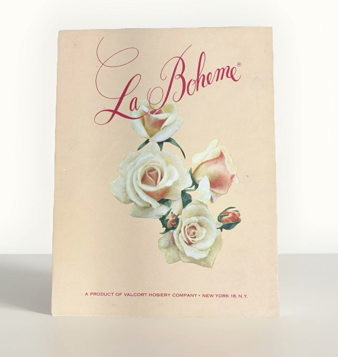 EastLaneAve's tweet image. Step back in time with these vintage 1950s La Boheme brown smoke #nylon #stockings! Perfect for everyday wear with a chic vibe and #micromesh detail. Six pair Size 11 and made in the USA! ✨ #VintageStyle #RetroFashion #NylonStockings #RHT ebay.com/itm/3179834777…