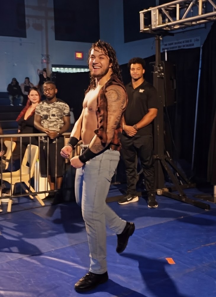CarlosStoneking's tweet photo. @JacksonDrake03 Look out Doc that is not the toofFairy behind you ๐คฃ๐๐๐ @shiloh_wwe #NXTGAINESVILLE #WWENXT #WWE #TOOTHLESSAGGRESSION https://t.co/ArXaV0SKtZ