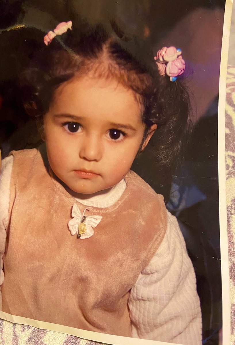 atlnhande's tweet photo. 20li yaşlarının sonunda evlenip buharaya yerleşeceksin. Orada önüne gelen herhangi bir yemekte kişniş varsa onu yememen çok önemli. https://t.co/6EOIkpp134
