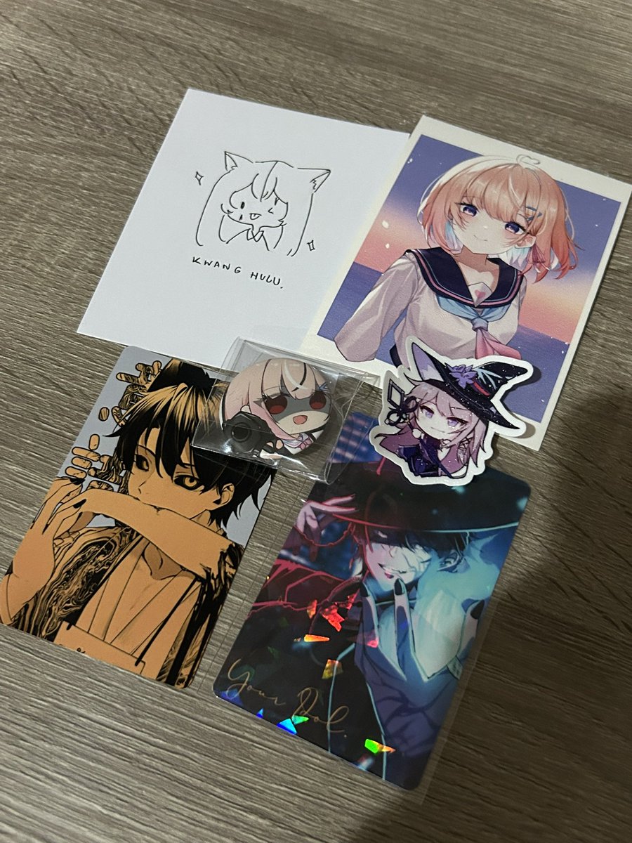 #ชมรมวาดรูปลึกลับแห่งหนึ่ง 
🤔 เอาเรื่องนะตัวเรา 😅