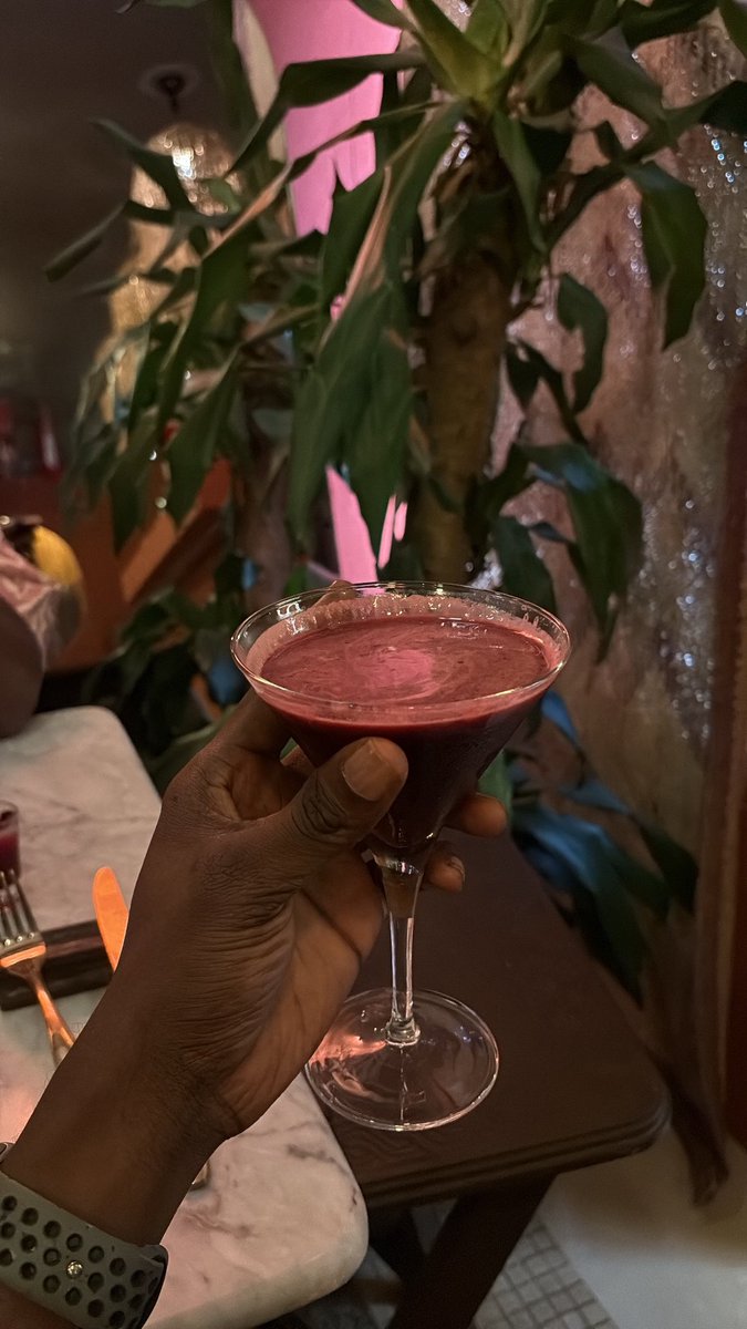 obásolá tweet media