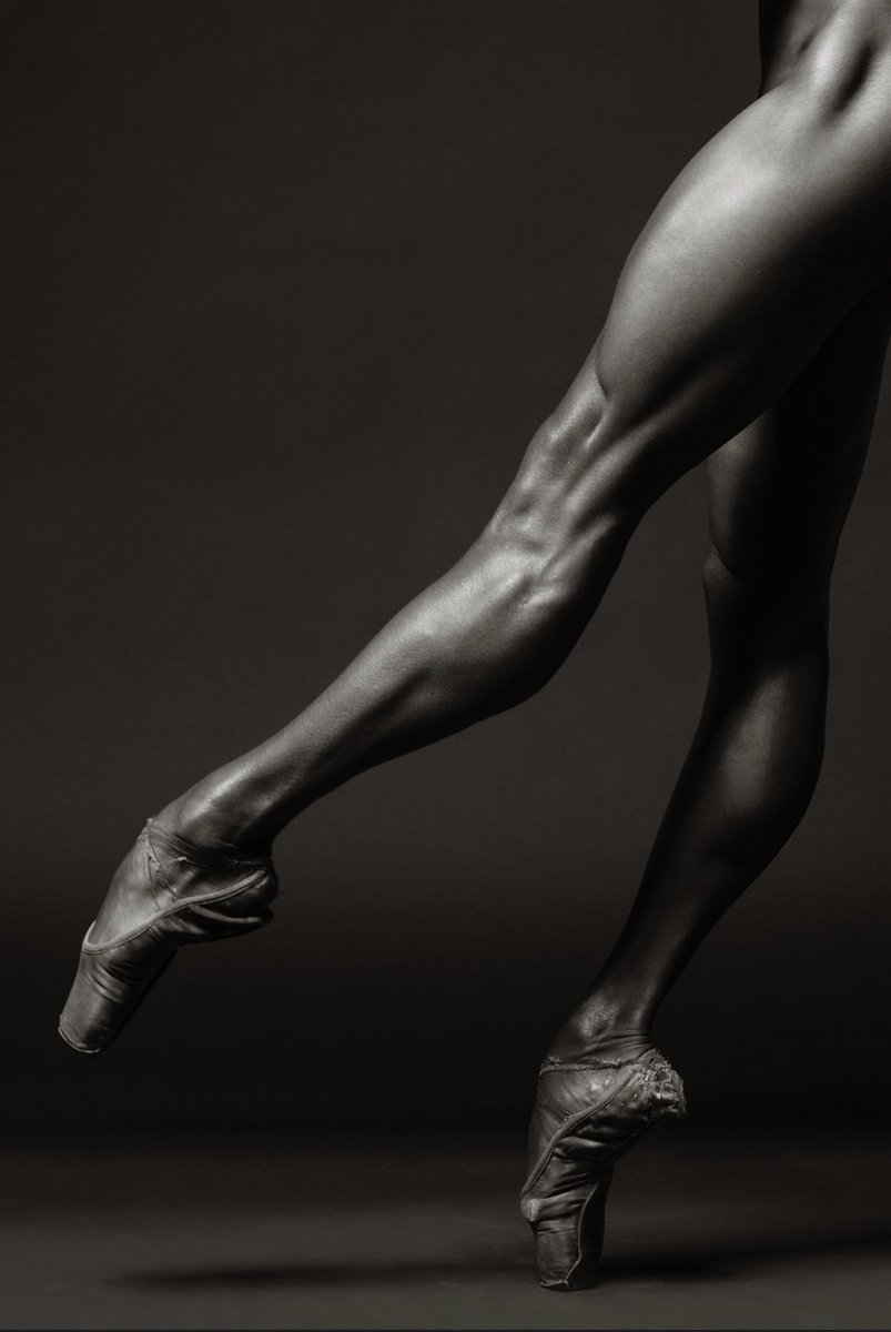 laetitia_model's tweet photo. Ballet 🩰 legs! 🖤 

https://t.co/7Q7fSSEDaD https://t.co/AFGP5lWpWm