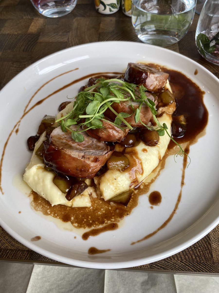 Jamie 🏳️‍🌈 tweet media