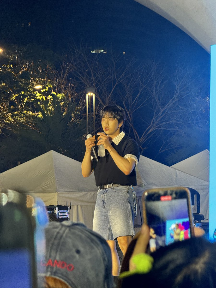 geroganatanatda's tweet photo. My BANA ᢉ𐭩 is soooooo happy 😭💚🌱 1st time seeing them in person. Not in my 2026 bingo card, pero thank you Lord, thank you sa nagpapunta sakanila dito!!! Balik kayo please, concert naman 🫶🏻✨ #B1A4 #BuzzFest #B1A4inPH https://t.co/6SzGrsJRQ8
