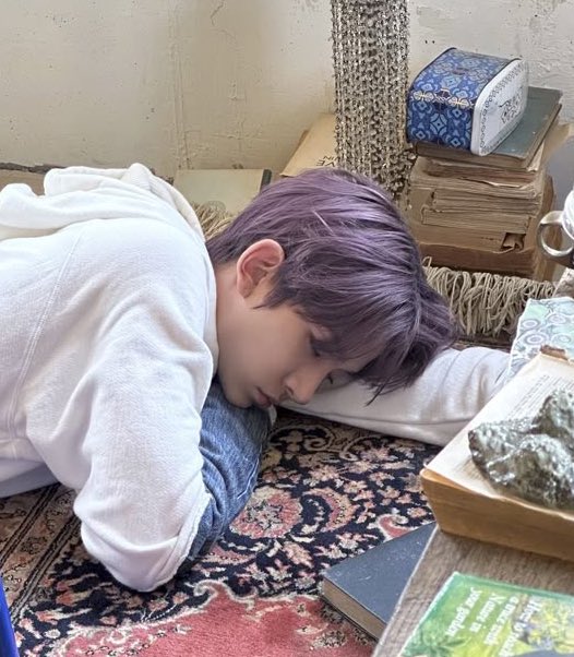 n11kris's tweet photo. @withannaah @lukkluk707 HEESEUNG IS NOT OPTIONAL. Erasing him undermines ENHYPEN's identity. Fans demand seven members remain intact. ENHYPEN IS SEVEN.

DO NOT REWRITE THE FATE OF ENHYPEN
#BEACCOUNTABLE_BELIFT
#ENHYPEN_IS_7 
#HEESEUNG_STAYS https://t.co/BjV66gEpes