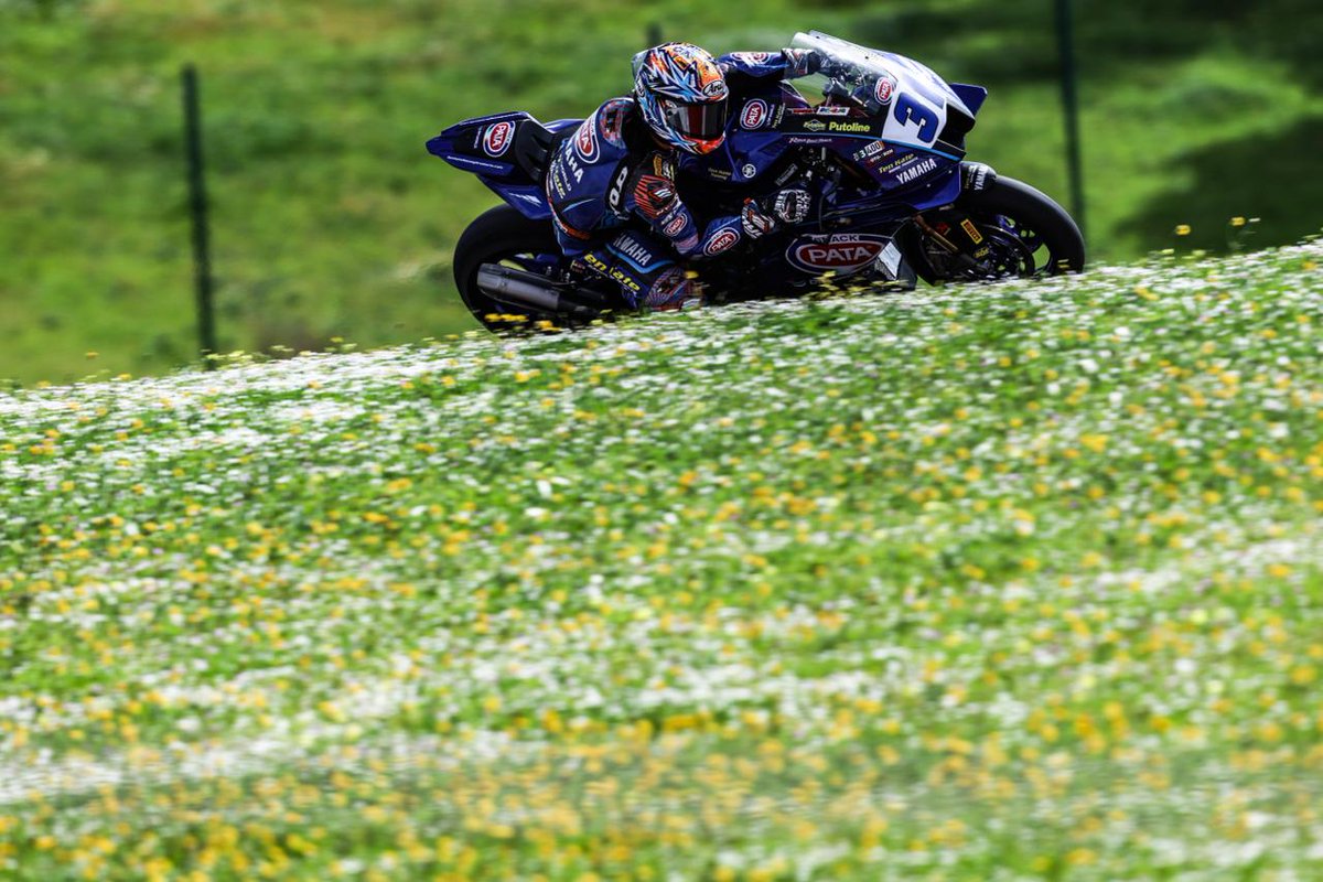 Pata Yamaha Ten Kate Racing tweet media