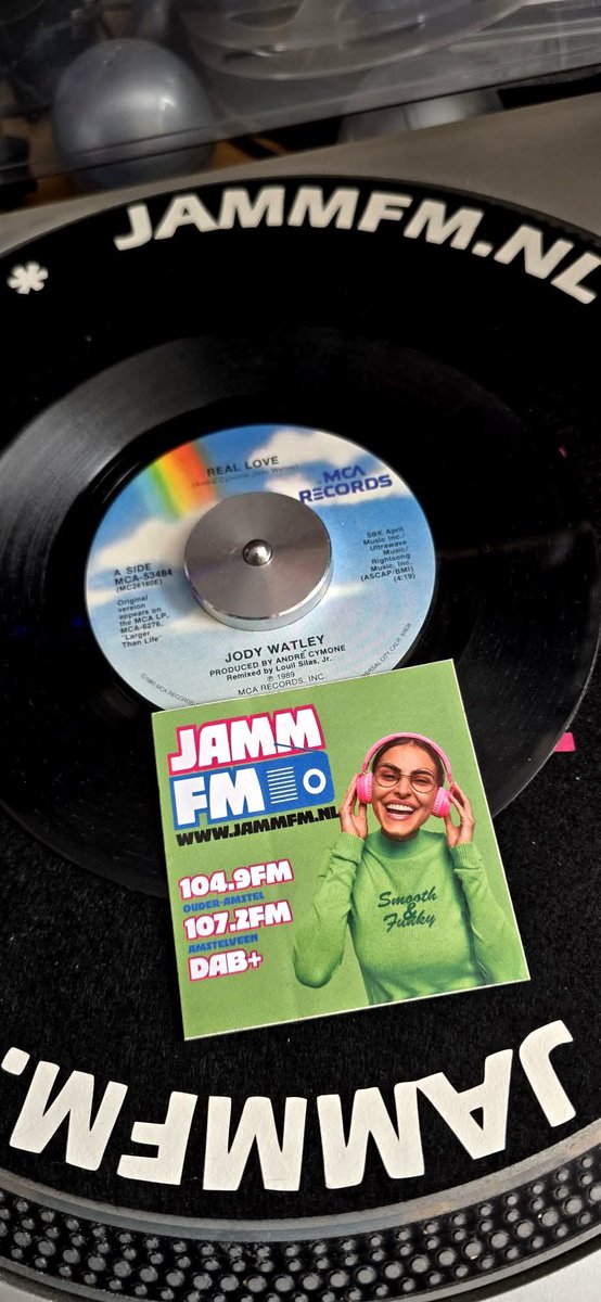 RadioEagleFM's tweet photo. The EDWIN ON JAMM FM Vinyl record week 11.
Back II The 80's 1989
@jodywatley - Real Love
Label: MCA Records 
• #1 Billboard Dance Club Songs
• #2 Billboard Hot 100
💿 Album: Larger Than Life
#JodyWatley #RealLove #JammFm @jammfm https://t.co/YdejAfQhiO