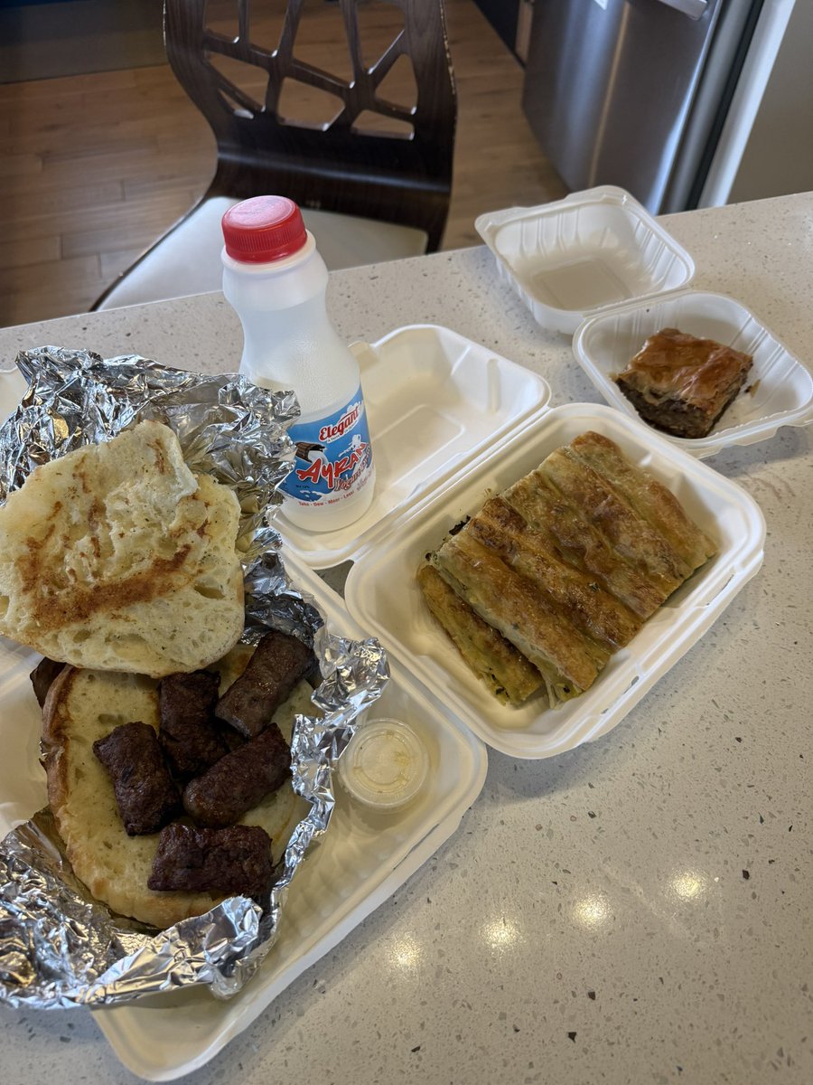 Boeckner tweet media