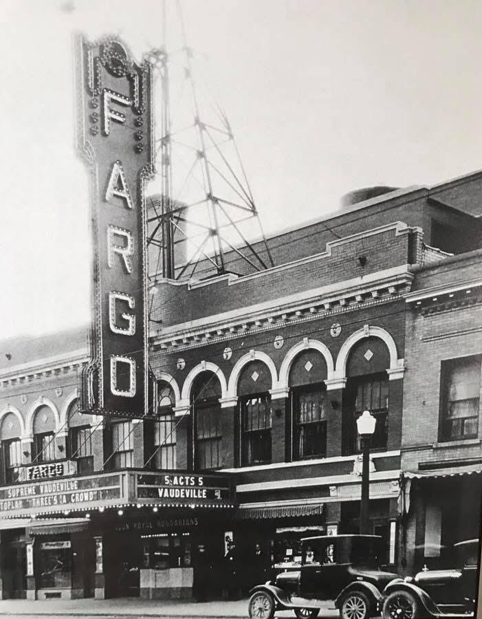 The new Fargo Theatre opens in the eponymous North Dakota city.