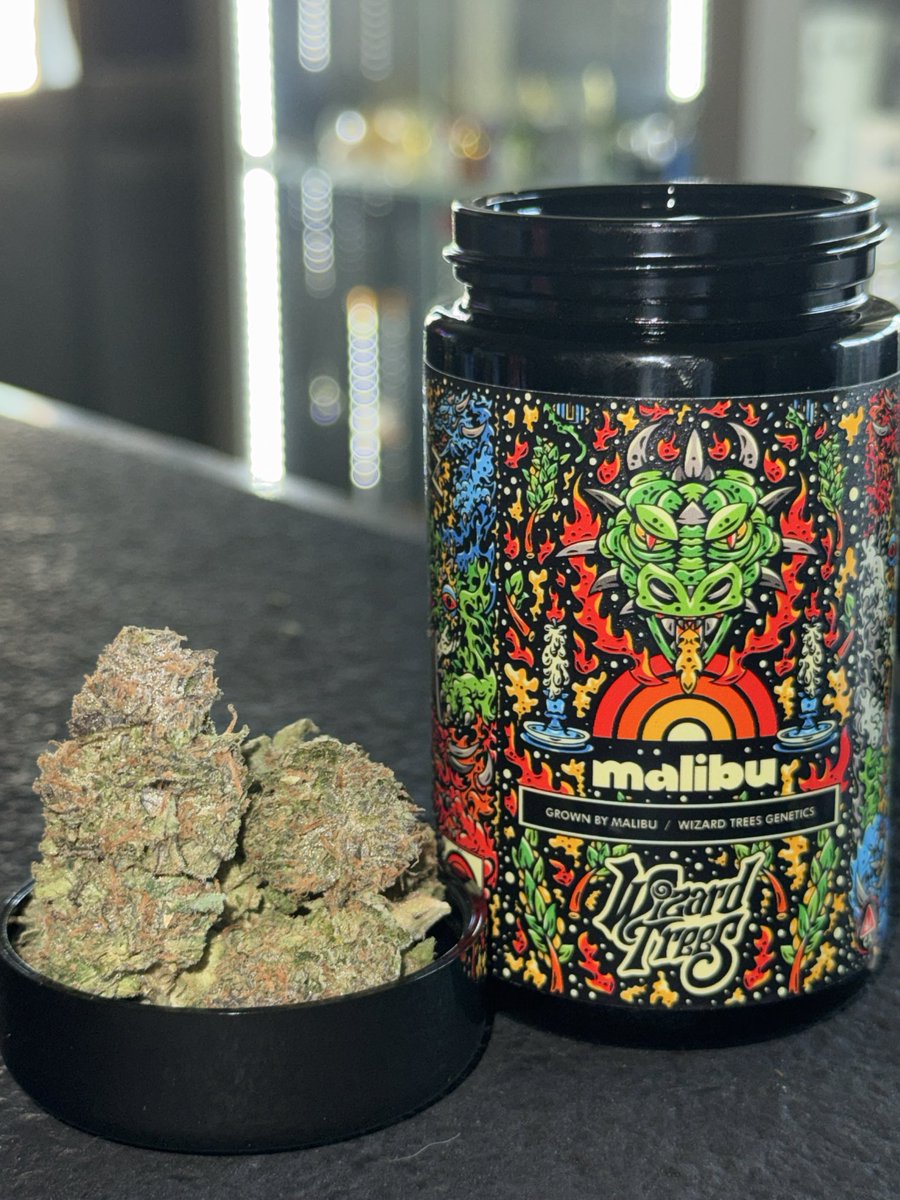 HashyFingerZ's tweet photo. Happy Sunday Gang, take some time to relax and enjoy yourselfπ Starting my day off with some fire thanks to @satellite_drops π€πΎπ
Malibu - Ancient Magickz (Z X RS11 pheno #27) π²π§
#SovereigntyGlass https://t.co/ieFpmIkaot