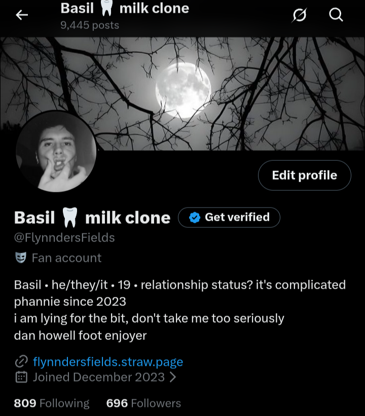 Basil 🦷 milk clone tweet media