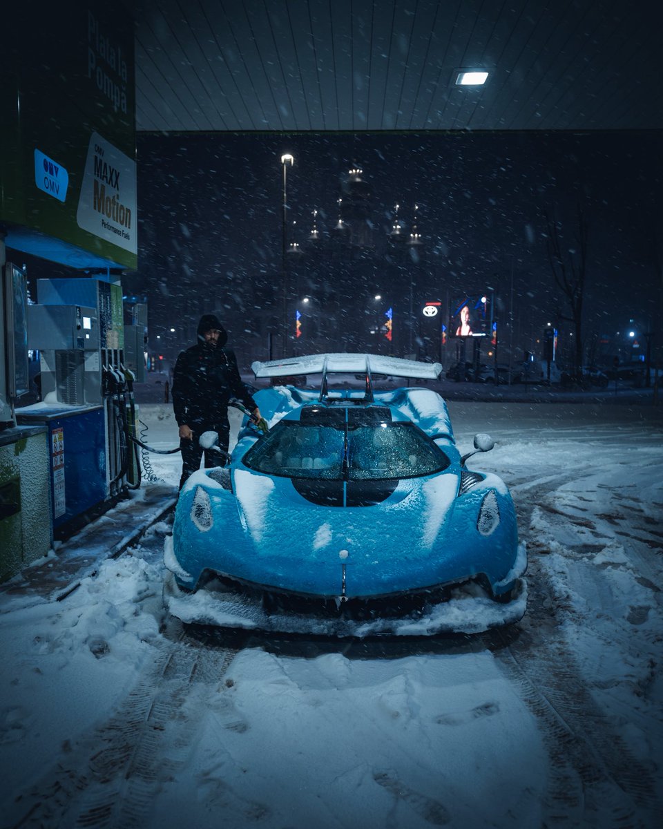 Andrew Tate tweet media