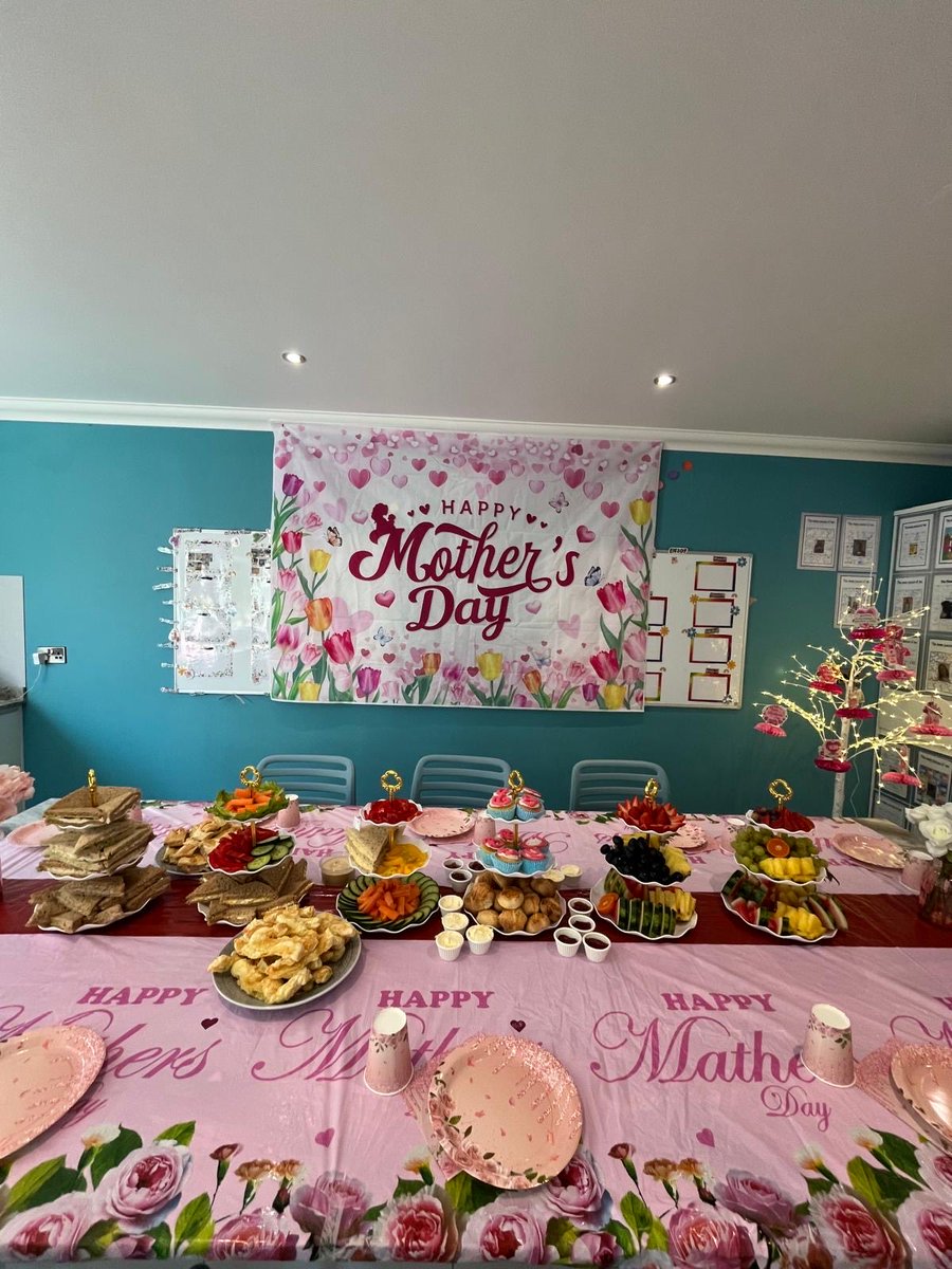 CascadeCharlton's tweet photo. Today we hosted an afternoon tea for the wonderful mums for ‘Mothers Day’. #Mothersday #makingmemories #enablenotlabel https://t.co/9iRFVca5z4