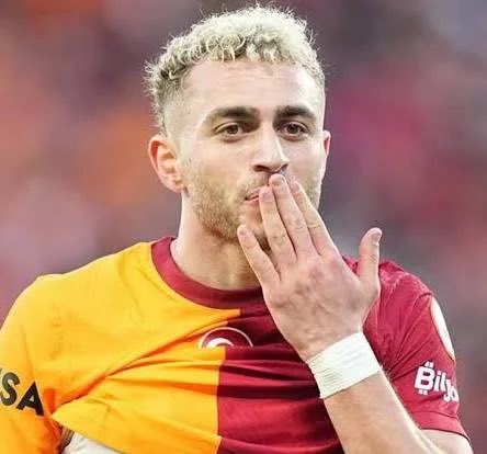 Grande_1905's tweet photo. Galatasaray'ın evladı olan Barış Alper Yılmaz'ı kansız, vatansız, sütü bozuk œ'larına yedirmeyeceğiz!

40 Milyon Galatasaray taraftarı yanında! https://t.co/7TmCgpEV4v