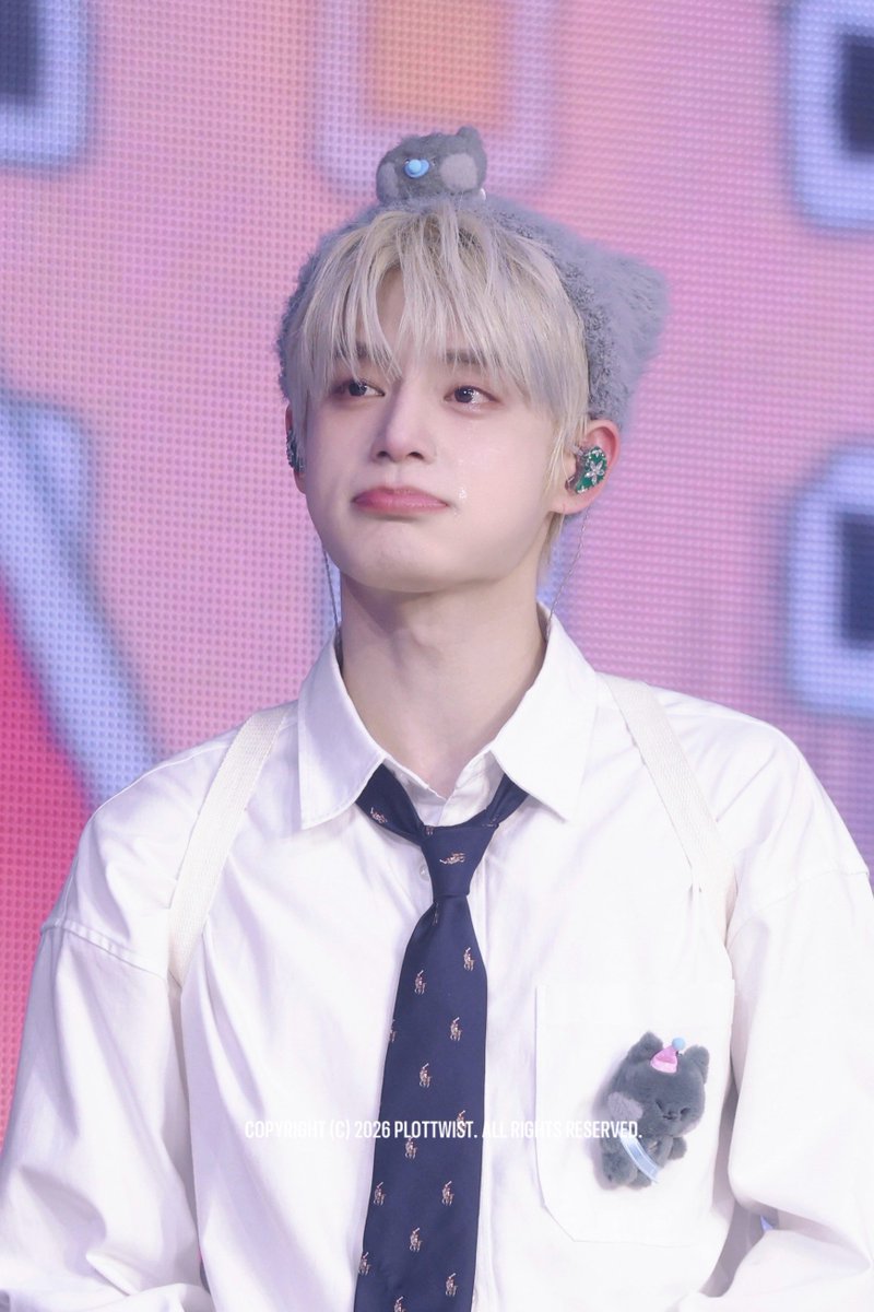 Plo𝒕𝒕wist tweet media